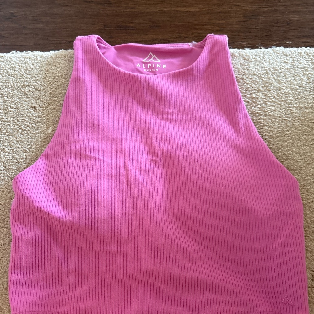 Pink alpine design size xs tank top